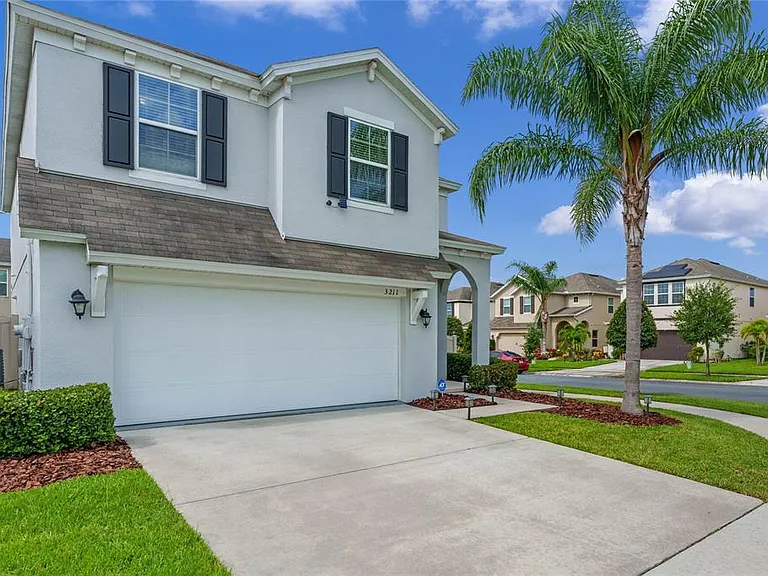 3211 Turret Dr — Photo 2