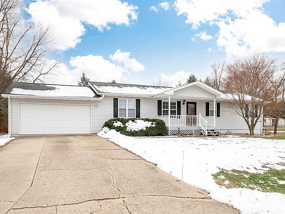 2nd image of 144 Canary Dr