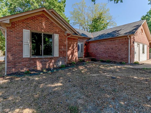 2nd image of 4105 Jessica Ln