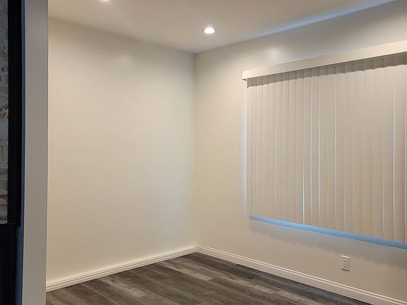5th image of 525 Fischer St APT 1