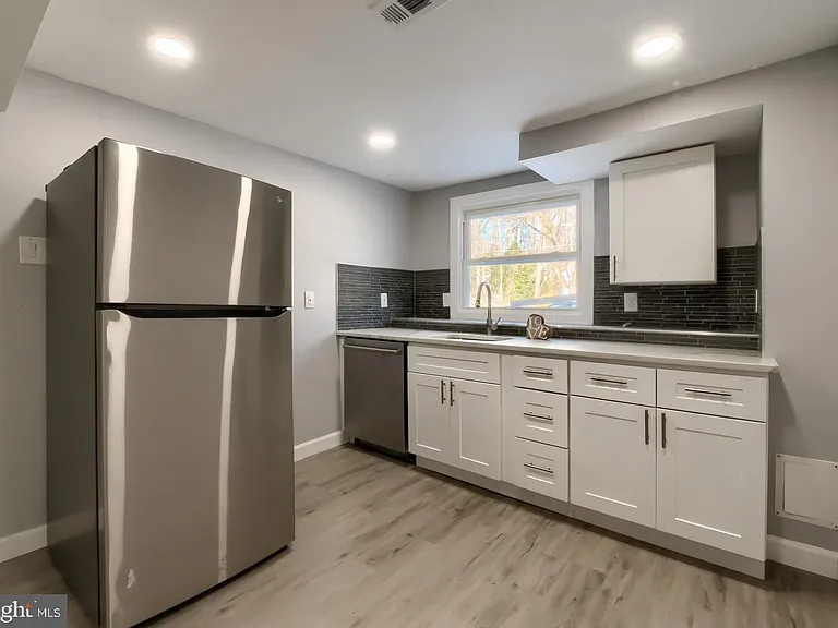 502 Bloomfield Dr — Photo 26