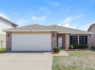 9121 Old Clydesdale Dr, Fort Worth, TX 76123