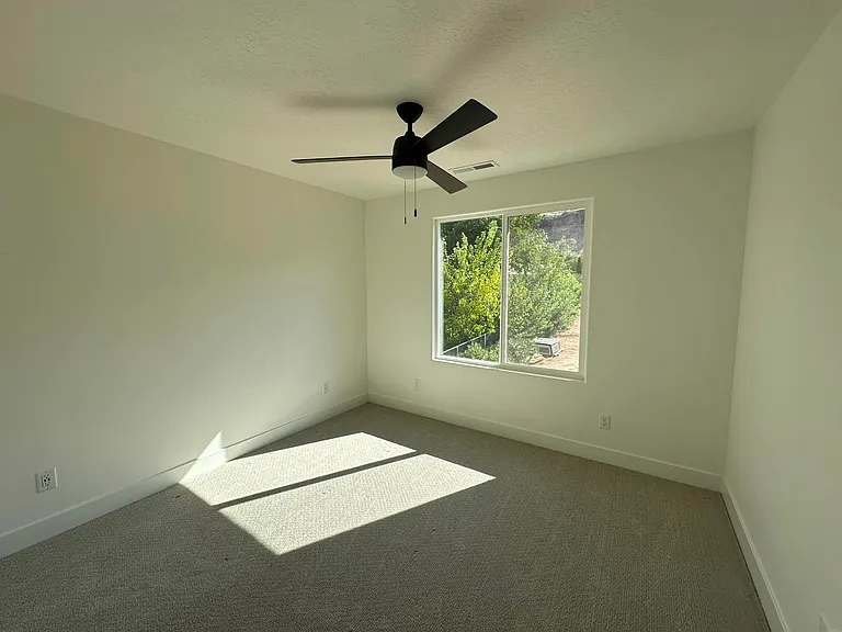 366 N 40 E — Photo 17