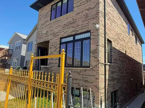 2921 S Farrell St, Chicago, IL 60608