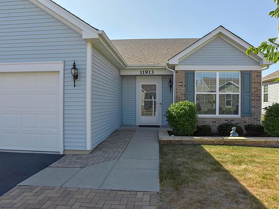 2nd image of 11913 Parsons Ct