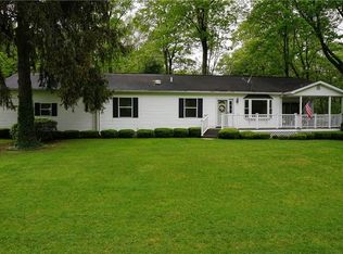 714 Brownsdale Rd, Evans City, PA 16033
