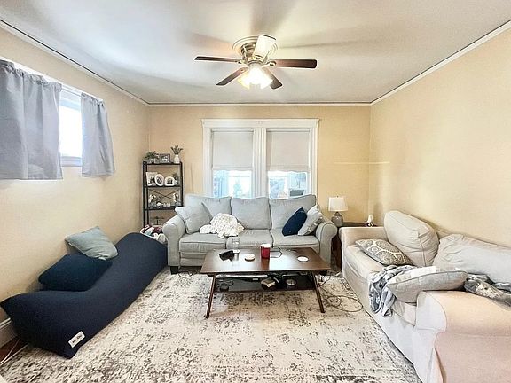 5th image of 81 Cresthill Rd Floor 1