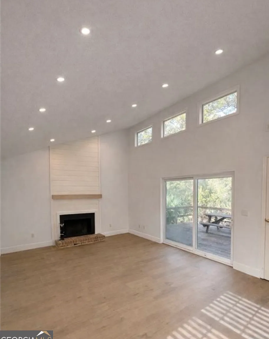 2 bed, 2.0 bath, 1000 sqft, $2,600 — Photo 1