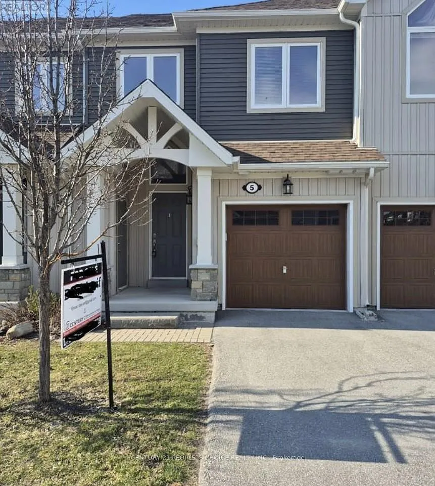 3 bed, $2,550 — Photo 2