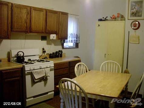 3rd image of 134 W North St