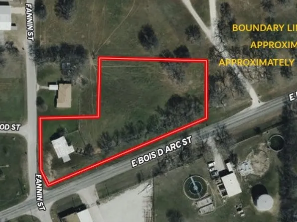 Fannin Bois Darc Saint Fannin St, Nocona, TX 76255