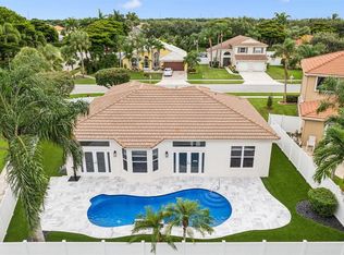 6009 Royal Birkdale Dr, Lake Worth, FL 33463
