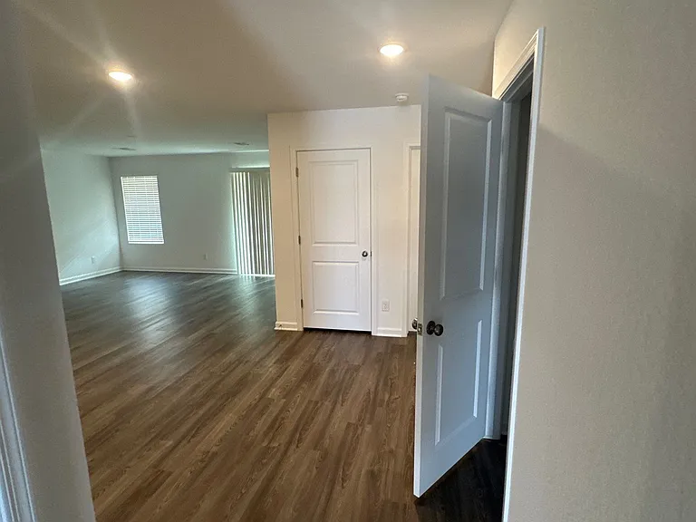 2428 Pesuna Dr — Photo 17