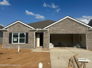 25 S Thorn Tree St, Byhalia, MS 38611