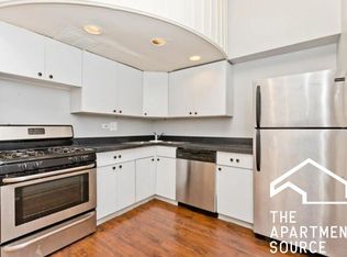 888 W Lill Ave #F, Chicago, IL 60614
