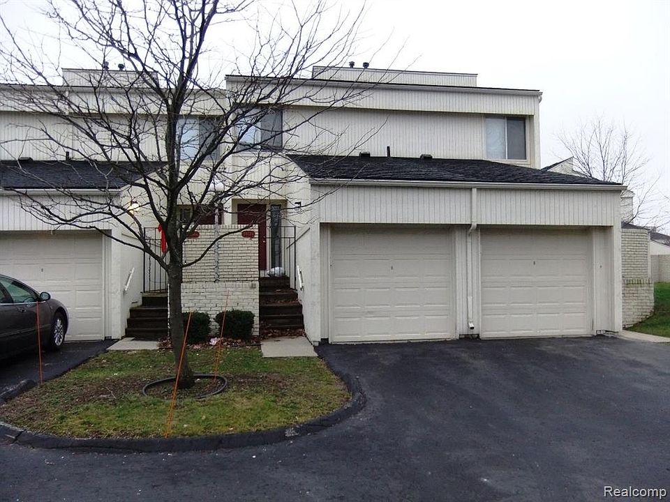 1st image of 39668 Kartar Ln #1