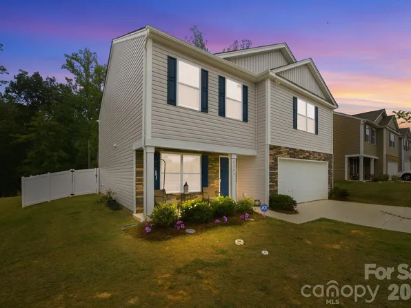 2307 Meadow Stream Dr, Sherrills Ford, NC 28673