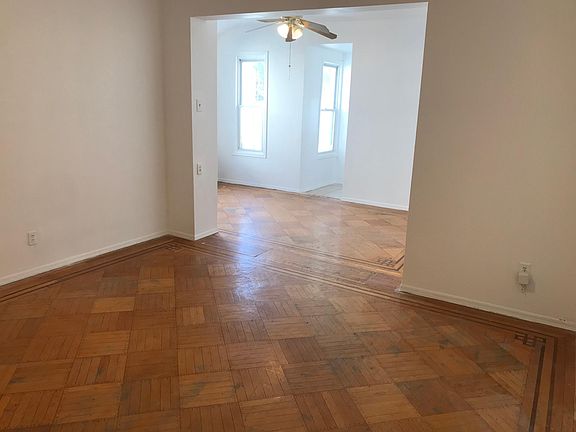 2nd image of 4756 Carpenter Ave Floor 1