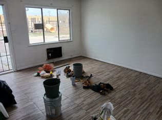 13525 Navajo Rd #B, Apple Valley, CA 92308