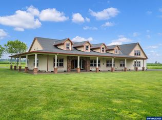 19601 Boones Ferry Rd NE, Hubbard, OR 97032