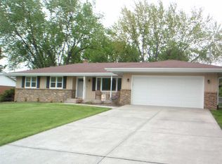 5036 Larkspur Dr, Rockford, IL 61107