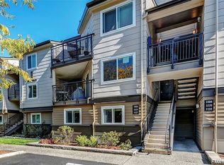 15819 NE Leary Way APT D137, Redmond, WA 98052