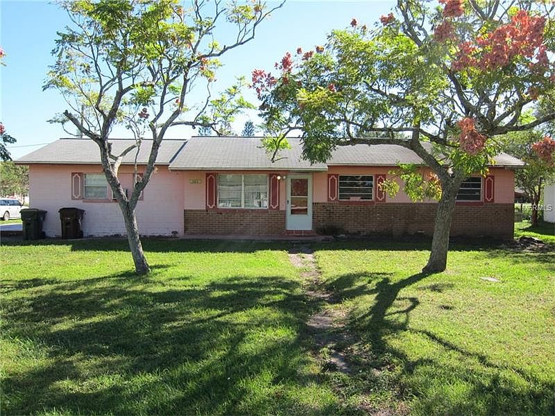 1st image of 301 Dakota Ave