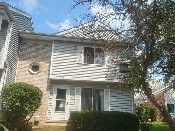 198 Beaconridge Dr, Bolingbrook, IL 60440