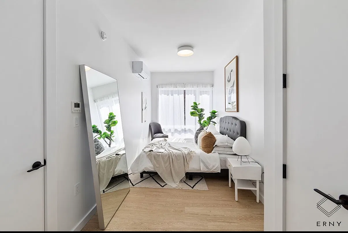 333 Linden Boulevard — Photo 2