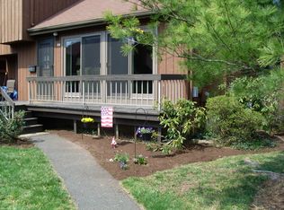 490 Auten Rd APT 2D, Hillsborough, NJ 08844