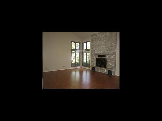 1st image of 90 Harvest Dr W