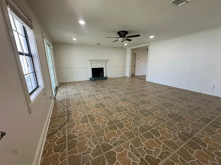 116 Felicia Dr — Photo 12