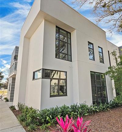 2nd image of 1810 Mondrian Cir