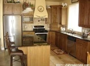 1126 S Valley View Dr, Santaquin, UT 84655