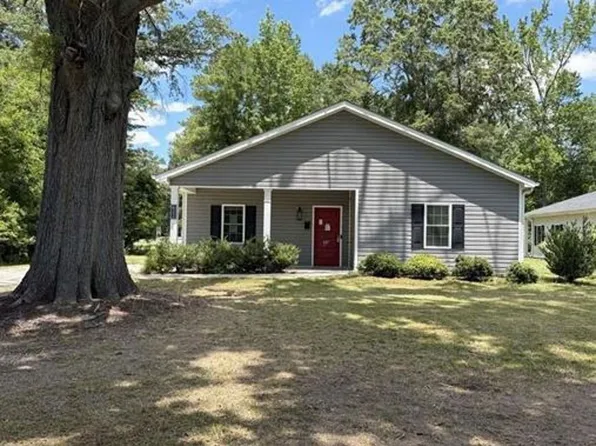 622 Williams St, Enfield, NC 27823