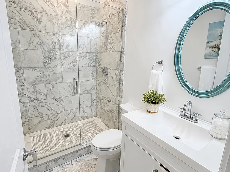7338 W Clarence Ave — Photo 46