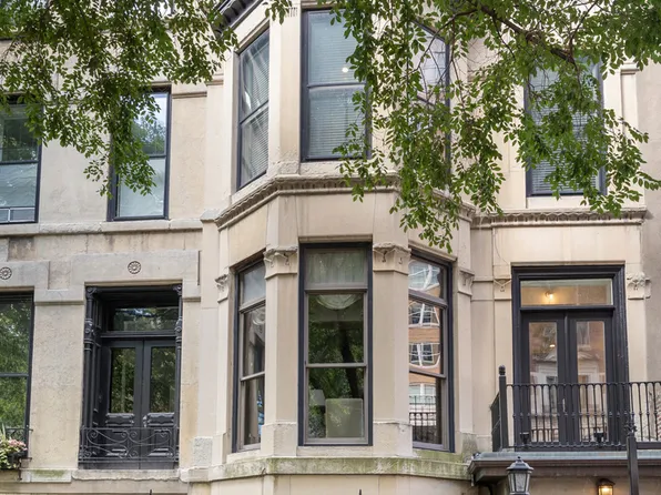 1252 N State Pkwy, Chicago, IL 60610