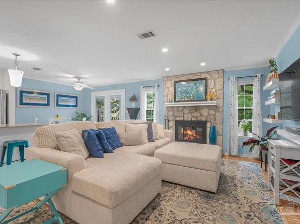 4831 E Olive Rd APT 1D, Pensacola, FL 32514