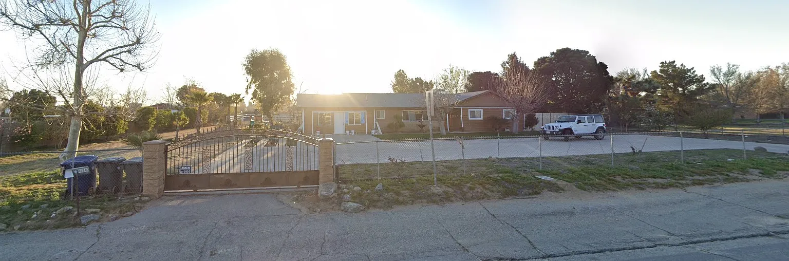 4 bed, 2100 sqft, $3,200 — Photo 1