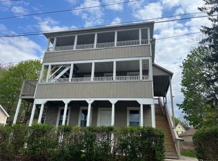 7 Rock St APT 3, Norwich, CT 06360