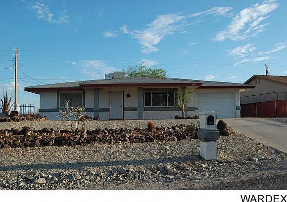 1st image of 2535 Huntington Dr
