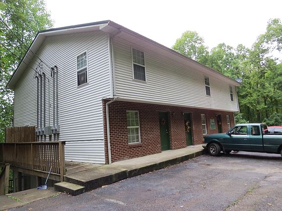 3rd image of 201 Meadow Dr