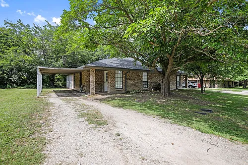 219 E Pritchard Ln Photo 1