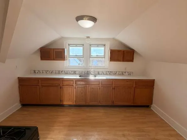 6 Elm St, Norwalk, CT