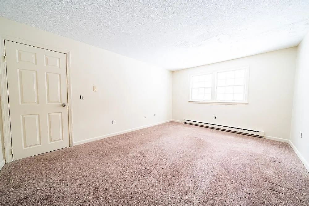 1 bed, 1.0 bath, 735 sqft, $1,695 — Photo 2