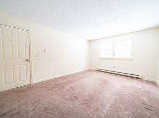 1 Charleston Ave APT 7, Londonderry, NH 03053