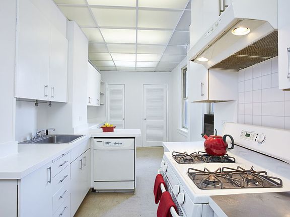 5th image of 91 Central Park W APT 9D