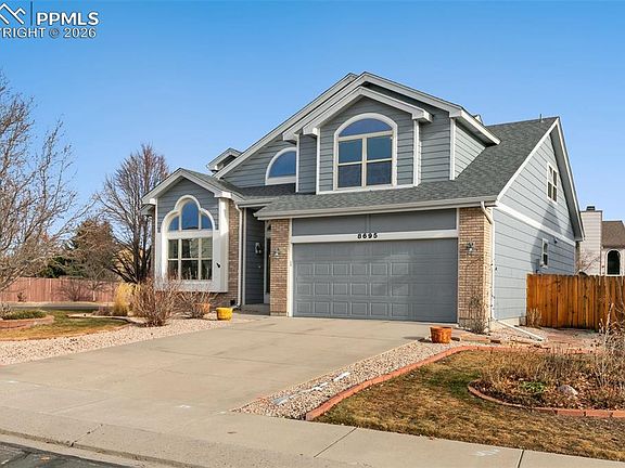 4th image of 8695 Ballantrae Dr