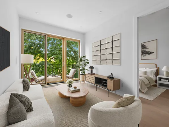 184 Hawthorne Street image 1 of 11