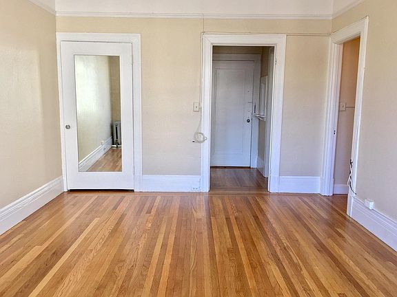 2nd image of 1600 California St #34